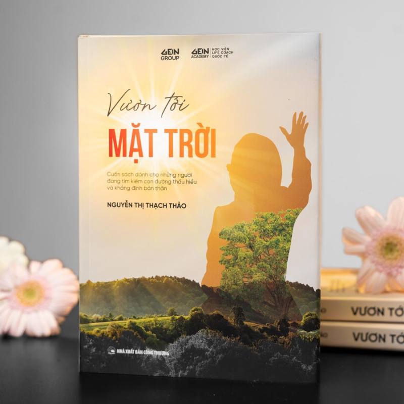 Sách "Vươn Tới Mặt Trời"